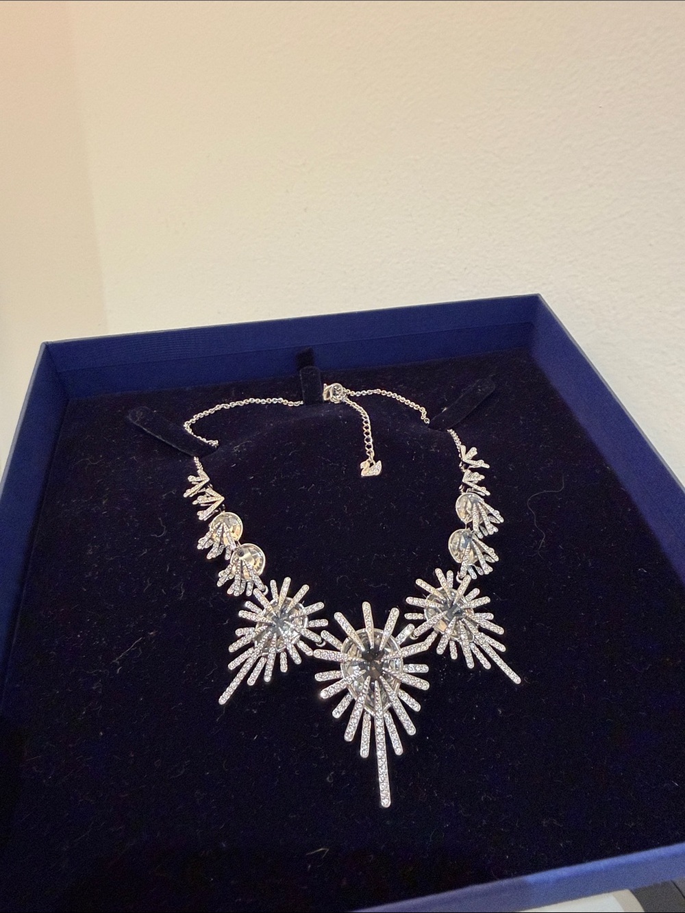 Swarovski Gold Starburst Crystal Statement Necklace - Picture 4 of 14